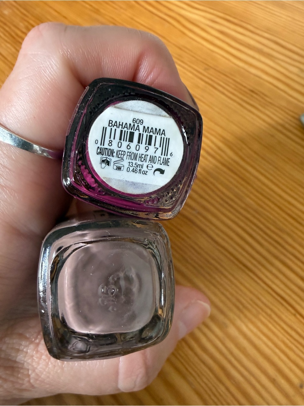 Essie Nail Polish Duo - Taupe & Deep Berry - Picture 3 of 3